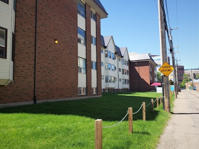 Photo du bâtiment - Garneau Bay