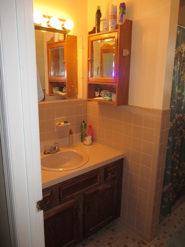 Foto del edificio - 14 Westview Ave