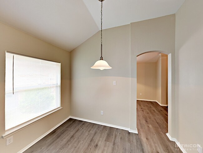Foto del edificio - 405 Fireberry Dr