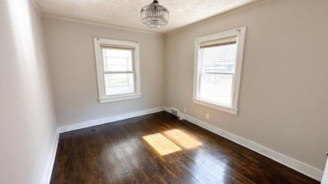 Building Photo - 6508 Paseo