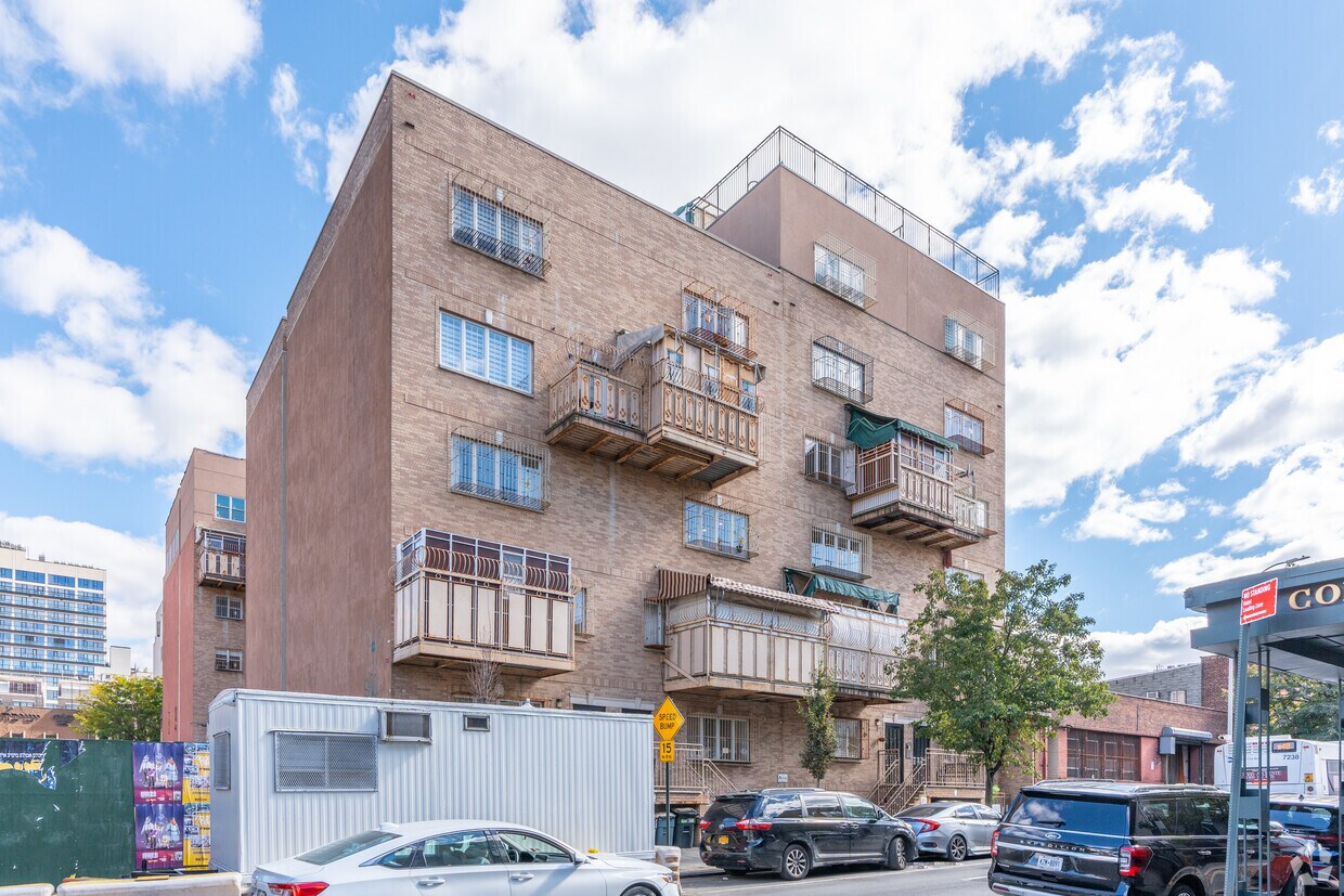 Foto principal - 55-57 Franklin Ave