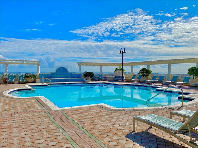 Foto del edificio - 511 SE 5 Ave