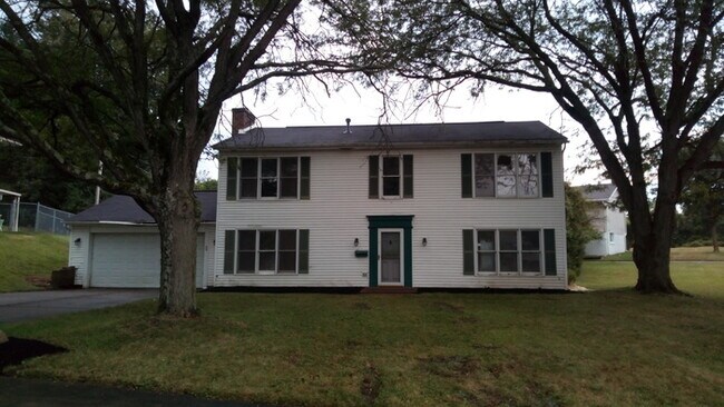 Foto del edificio - 1805 Wildwood Terrace