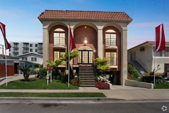 Building Photo - Champlin Properties