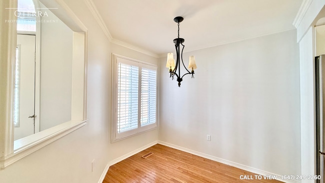 Building Photo - 2145 Country Club Dr