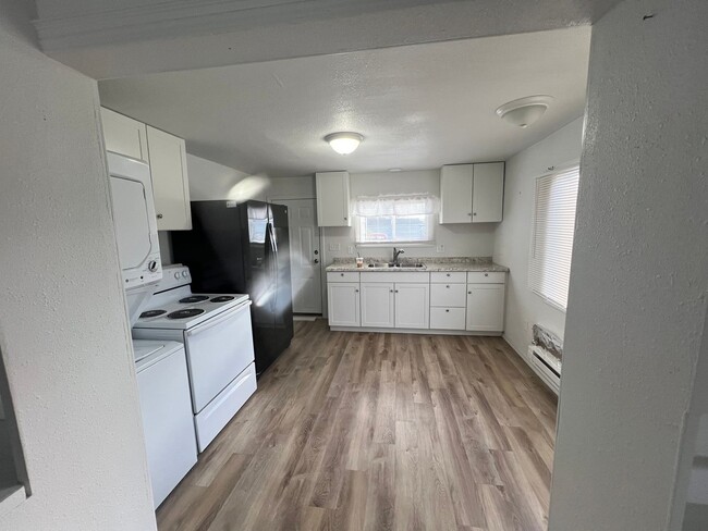 Building Photo - Cute Ephrata Home