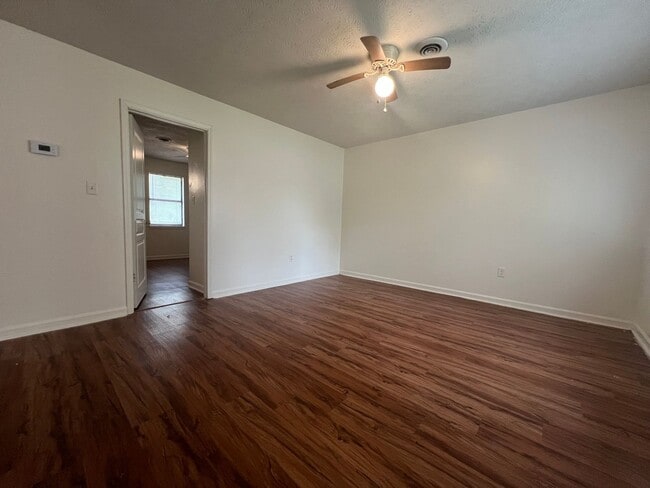 Building Photo - Two Bedroom Duplex