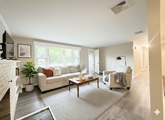 Building Photo - 135 S Pierce Rd