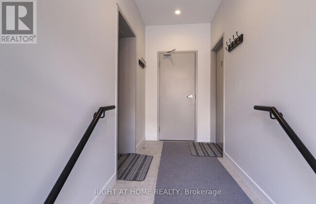 Photo du bâtiment - UNIT #2 - 118/116 WATER STREET