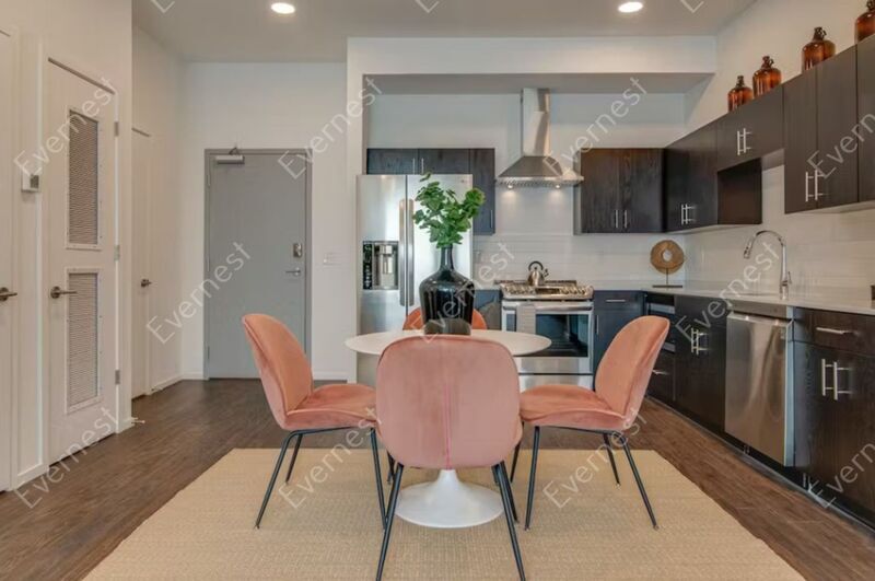 Foto principal - 920 South St