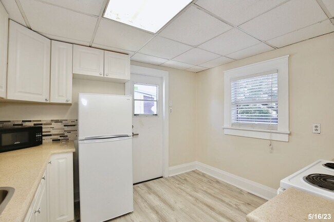 Foto del edificio - Beautiful 1/1 Well Appointed Apartment in ...