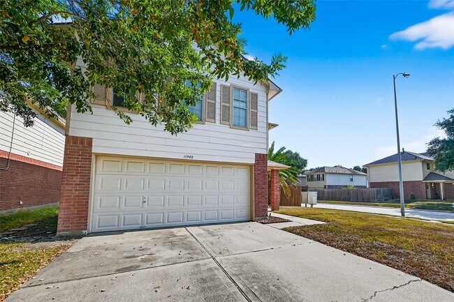 Foto del edificio - 11902 Rolling Stream Dr