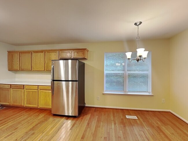 Foto del edificio - 6265 Branch Hill Cir