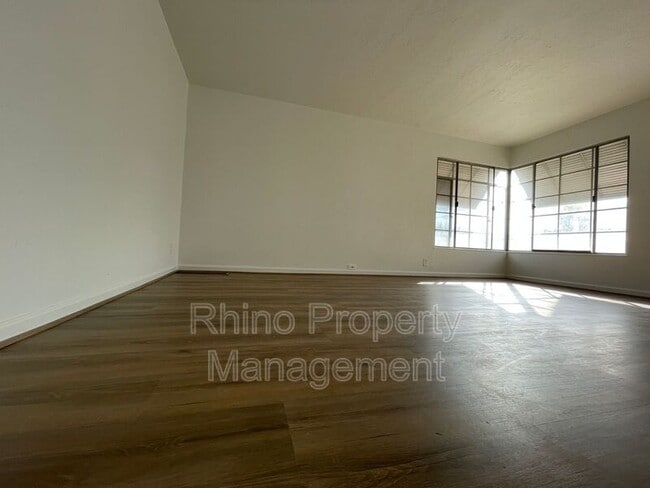 Building Photo - 2583 S 700 E
