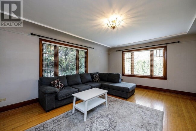 Building Photo - 1494 W 40th Ave
