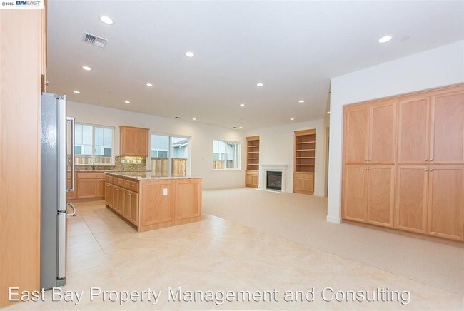 Building Photo - 4 br, 4.5 bath House - 33416 Pony Loop
