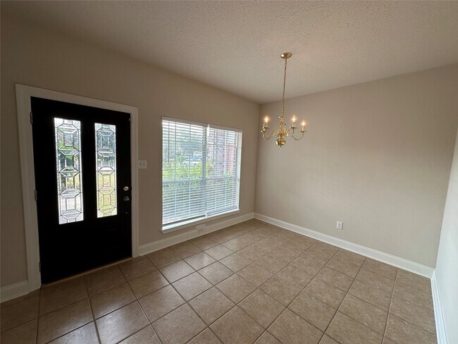 Foto del edificio - 19514 Brook Village Rd