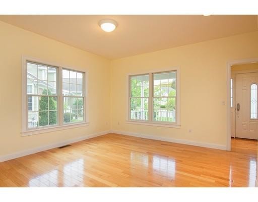 Foto del edificio - 13 Green Meadow Ln