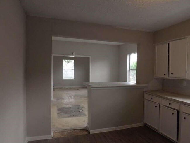 Building Photo - 7201 Avenue I