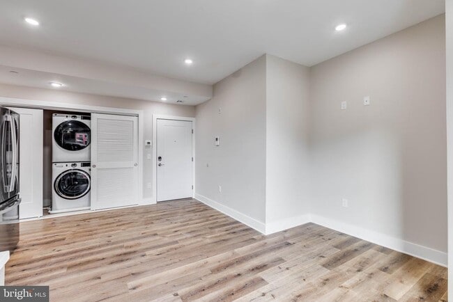 Foto del edificio - 1434 Parrish St