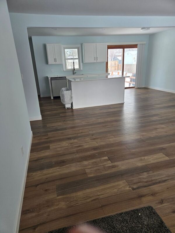 Foto del edificio - 4656 Ensign Ave N