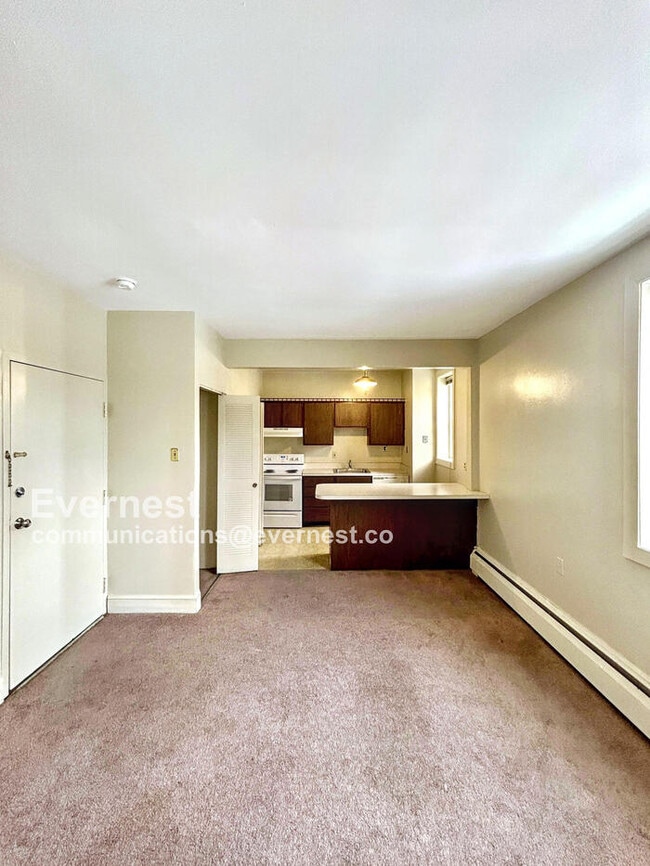 Foto del edificio - 108 N Jefferson St