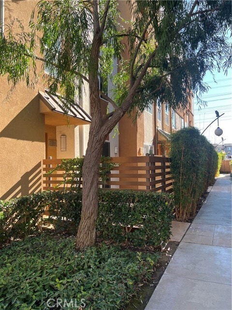 Building Photo - 1578 W Artesia Square