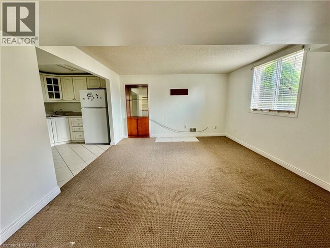 Building Photo - 202 Essex Point Dr