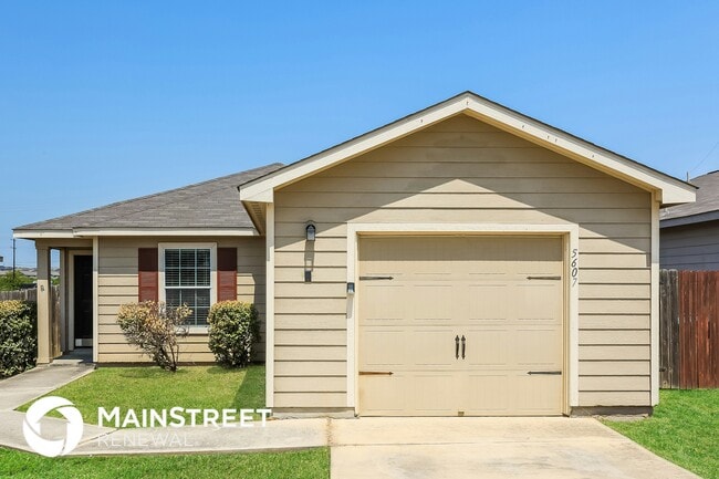 Building Photo - 5607 Forest Canyon