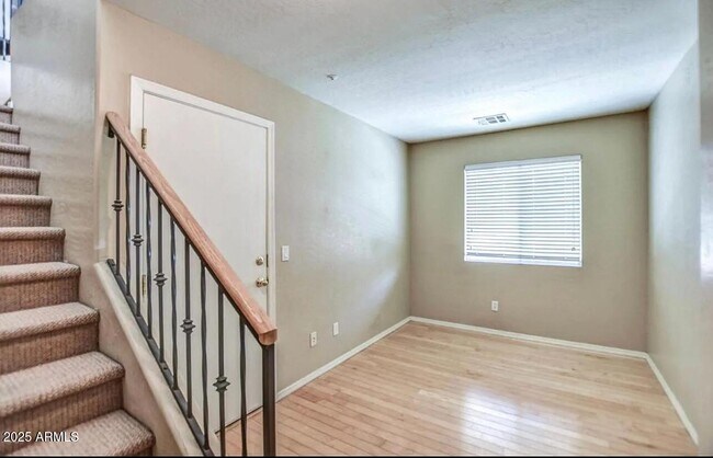 Foto del edificio - 880 W Aspen Way