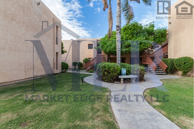 Building Photo - 2Bed/1Bath Condo at 35th Ave/Peoria! Ready for Immediate-Move-In!