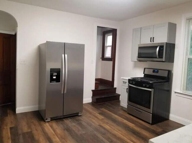 Foto del edificio - Coming Soon - Charming 3 Bedroom, 1.5 Bath...