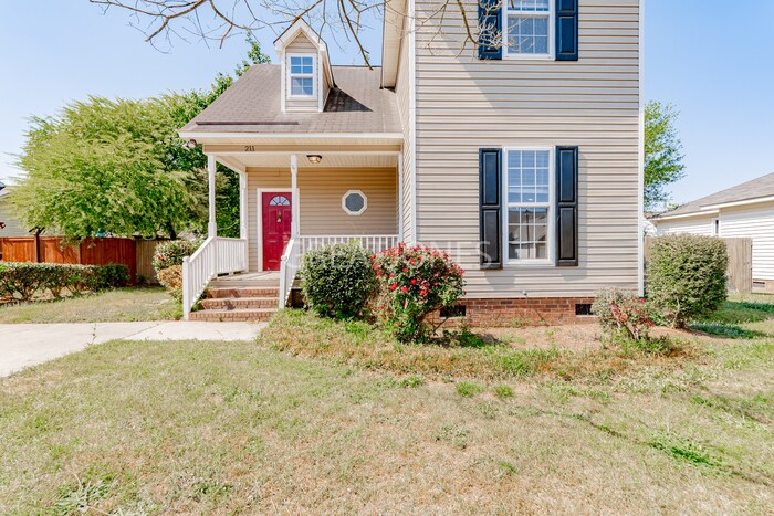 Foto principal - Charming 3 Bedroom in Lexington!