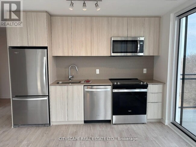 Building Photo - 760 Whitlock Ave