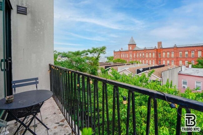 Photo - 3 bedroom in BROOKLYN NY 11233 Apartment