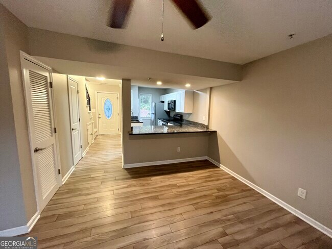 Foto del edificio - 3241 Turner St
