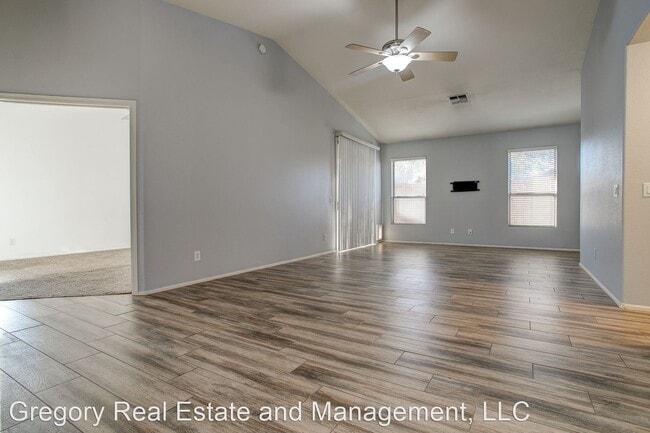 Building Photo - 3 br, 2 bath House - 29757 N Broken Shale ...