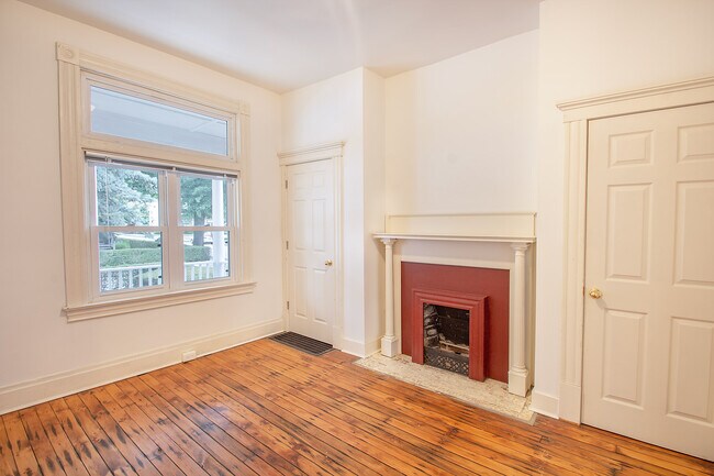 Foto del edificio - 328 Franklin Ave