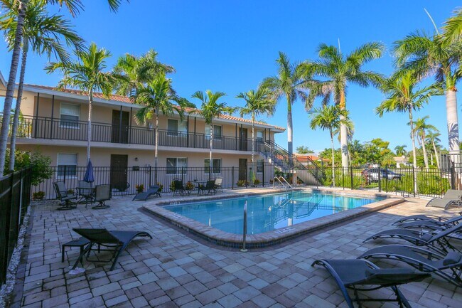 Building Photo - ***MULTIPLE UNITS ARE AVAILIBLE***MOORINGS***2 BED / 2 BATH CONDO***BIKE TO THE BEACH***PRIVATE P...