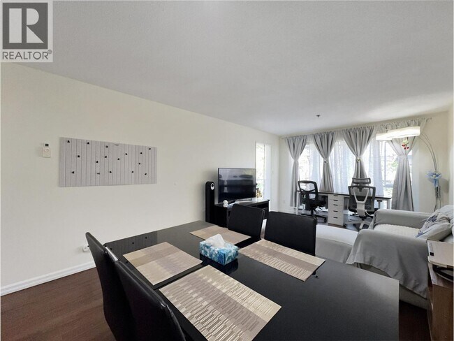 Photo du bâtiment - 8620 Jones Rd