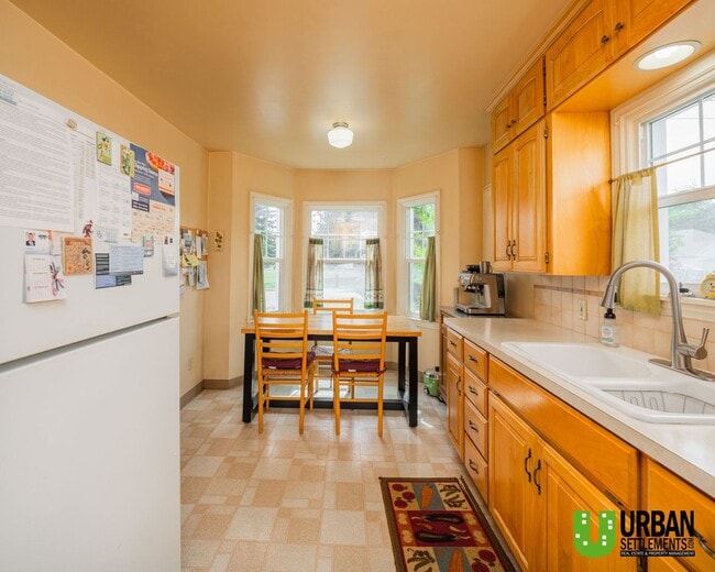 Building Photo - Charming 3-Bedroom Home in the Heart of Sp...