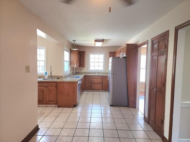 Building Photo - 1618 Pear Orchard Pl
