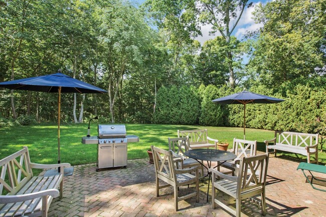 Foto del edificio - 49 Hedge Row Ln