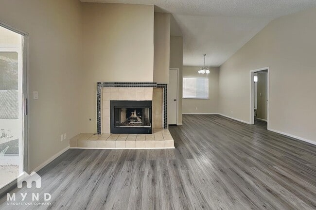 Building Photo - 5825 Goodsprings Ct