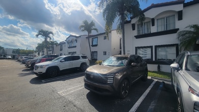 Building Photo - 1152 NW 124th Pl