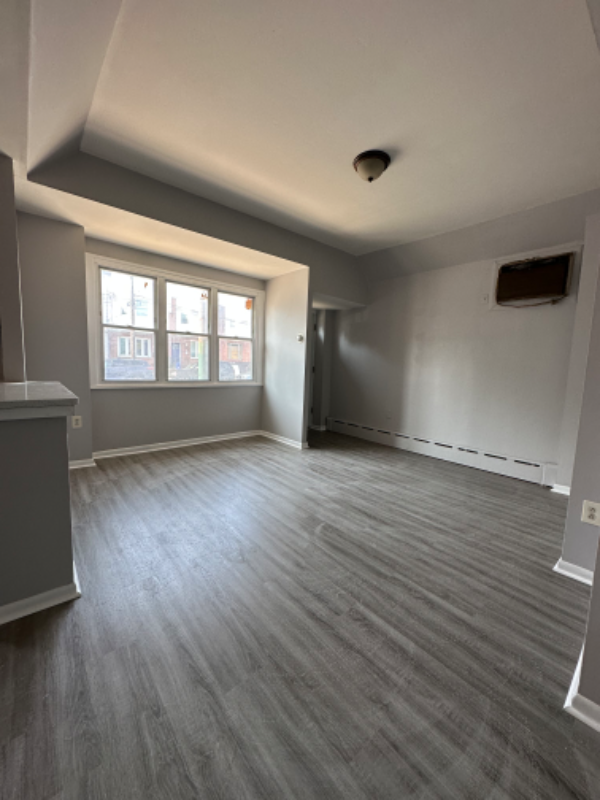 Building Photo - 2053 S Hemberger St