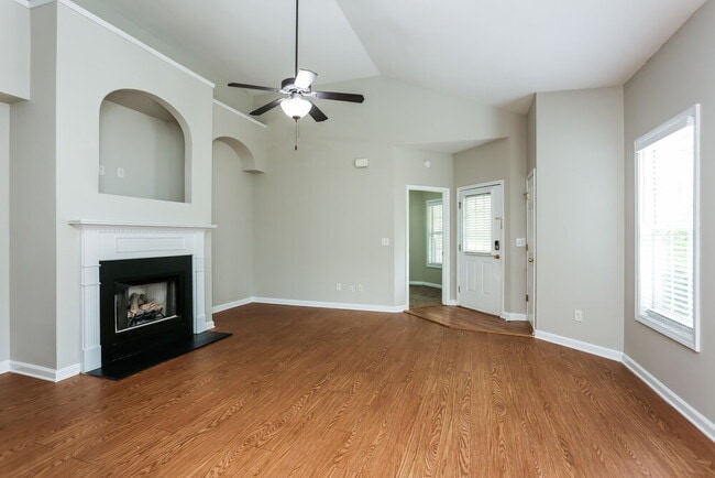 Building Photo - 8 Arendt Park Ln