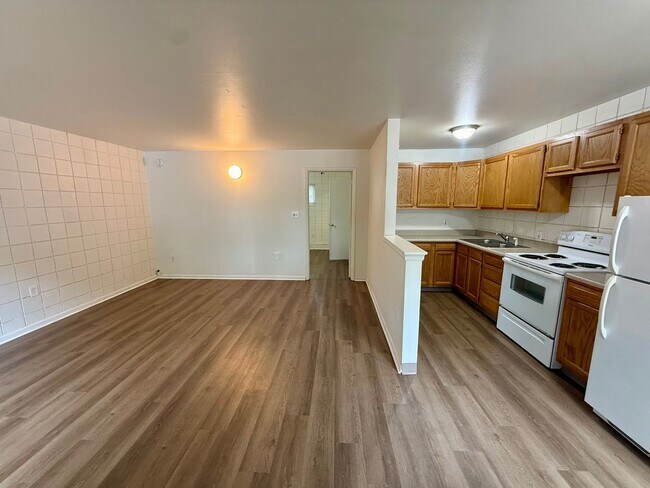 Foto del edificio - 509 S Bryan Ave