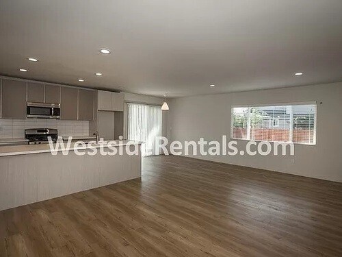 Foto principal - 3449 Keystone Ave