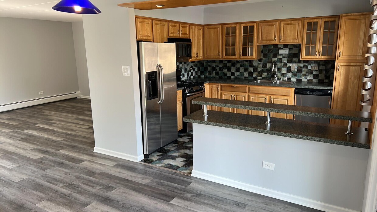 Foto principal - 10440 Mason Ave